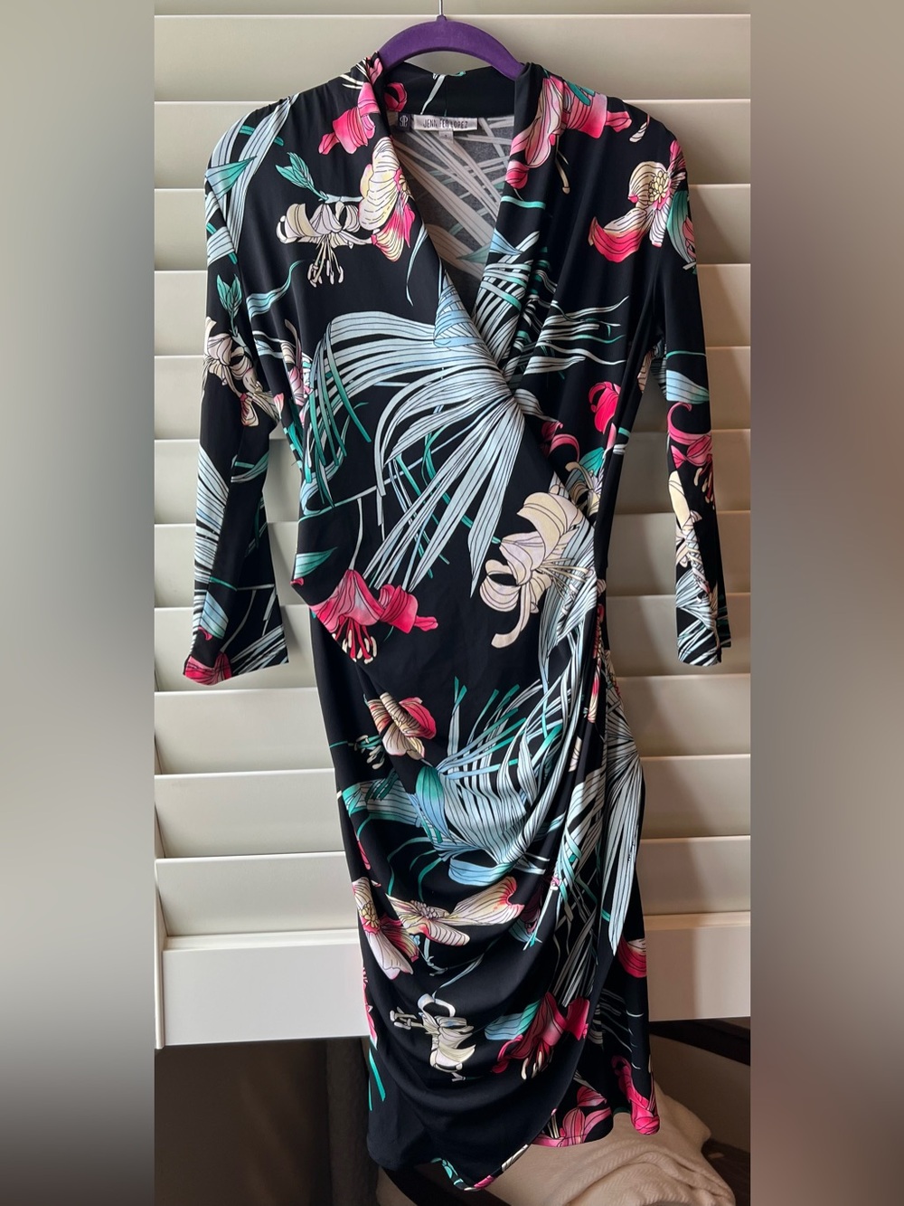 Jennifer Lopez Small Black Tropical Floral Wrap Dress